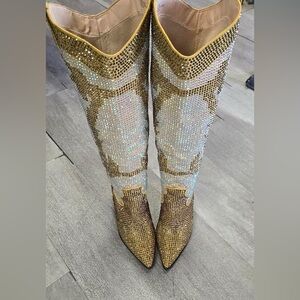 Gold and White Iridescent Rhinestone cowboy boots by Cape Robbin size 9